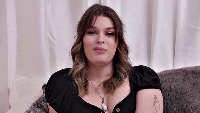 Rimmed chubby trans ready for bareback with guy