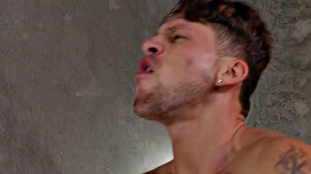 Dominant police with athletic body breeds twinks ass