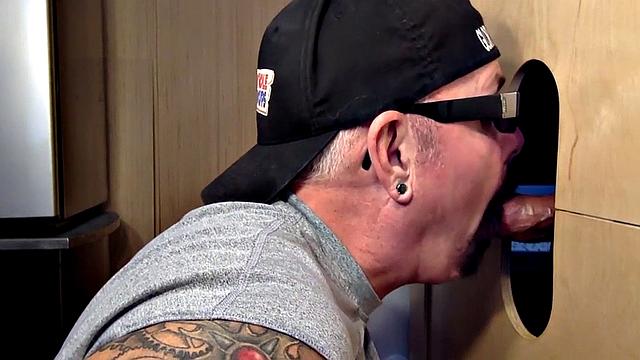 Gloryhole homemade DILF gets mouth filled with jizz after Blowjob