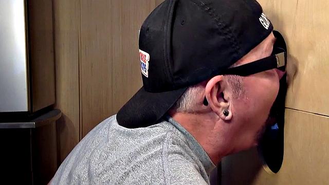 Gloryhole homemade DILF gets mouth filled with jizz after Blowjob