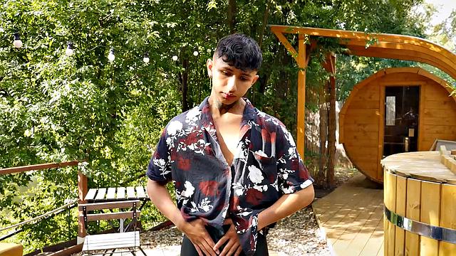 Another Masturbation Session with Archi Gold