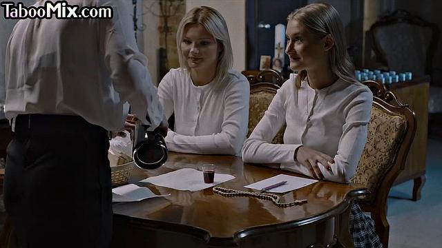 Две зрелые лесбиянки балуют друг друга языком и пальцами в страстной близости.