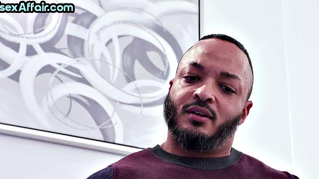 Cute Bisexual babe pounded in 3some