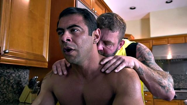 Muscular gay penetrated in anal in doggystyle by hunk