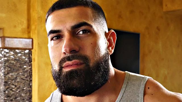 Sneaky intruder barebacked and blown by muscle hunk