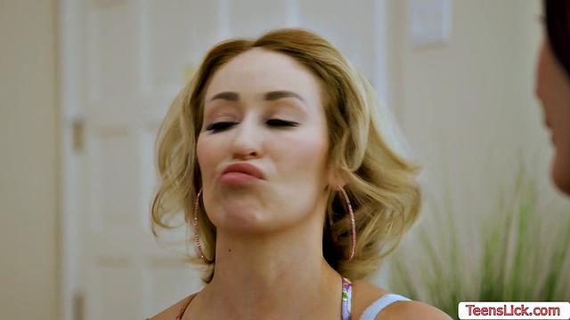 Hot Lesbian Babes in Licking Heat