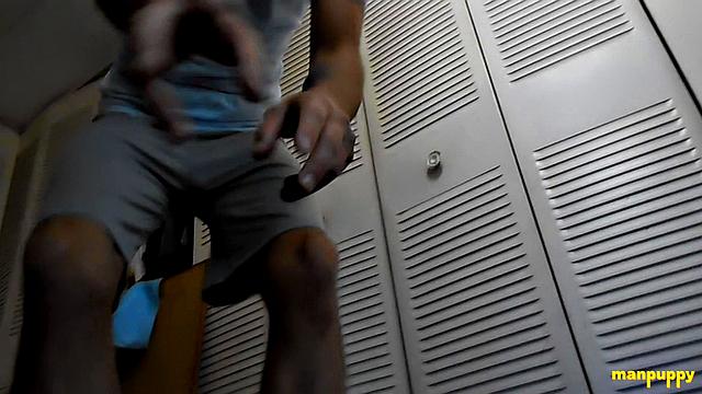 Не сбежишь от гигантского папика из зала - Джефф Дриззл