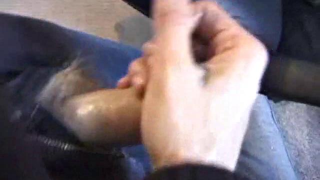 Стрейт-бой Джонатан дрочит