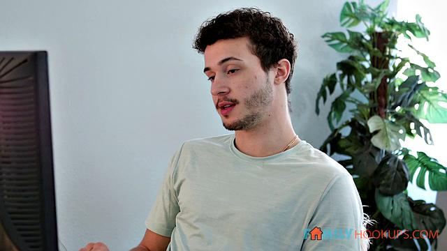 Xxlayna stepbro helps with cardio workout