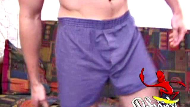 Luis Gecko Jerking Off