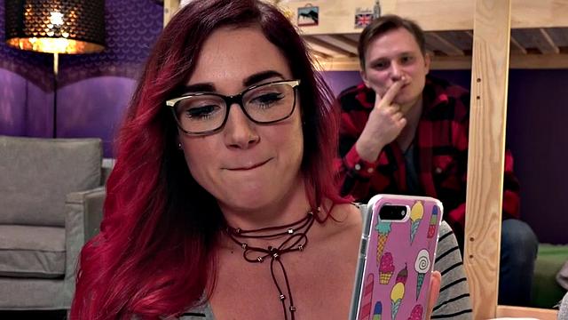 Hostel girlfriend offers her boyfriend to the roommate