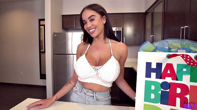 Stepmom Gives Me Birthday Sex - S1:E6