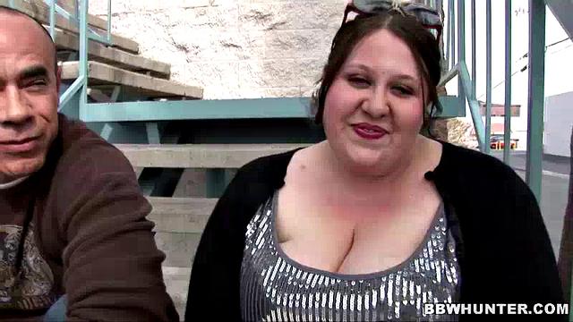 Cute Plumper Jelli Likes to Tease