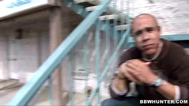 Джелли соблазняет и получает сперму на большие сиськи