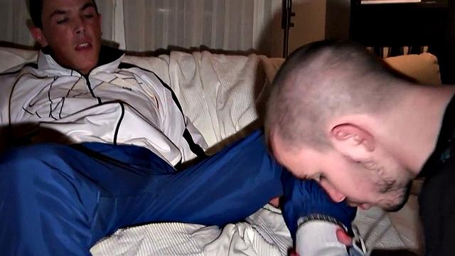 Gonzo twunk and jock in pleasing