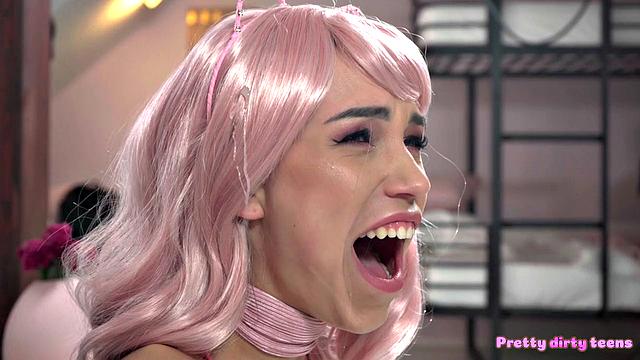 Naughty Cosplay Teens Have Threesome