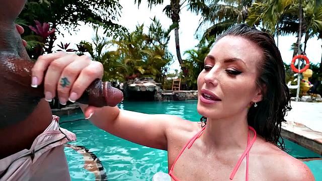 Bigbooty slut enjoys riding black dick after blowing it