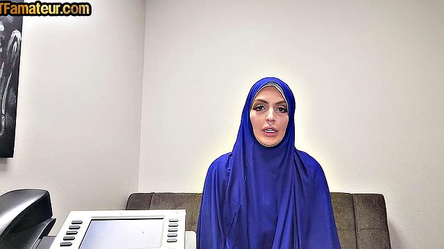 Arabic MILF rides cock in closeup POV