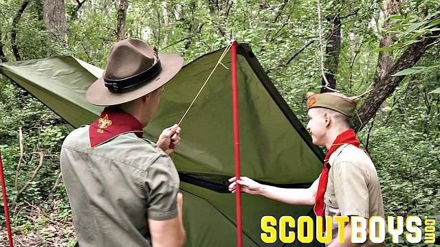 SCOUT NOAH Chapter 2 - Pitching Tent