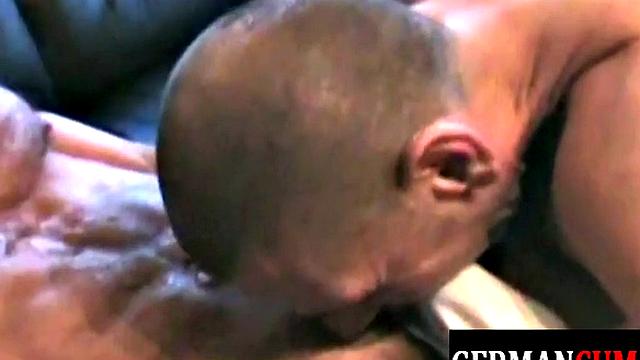 Deepthroating German jock gets rimmed and bred by stud.