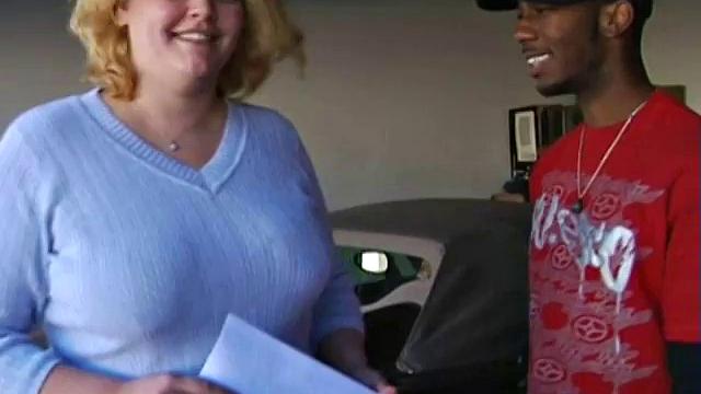 Fat Hottie Drew Indulges Black Guy