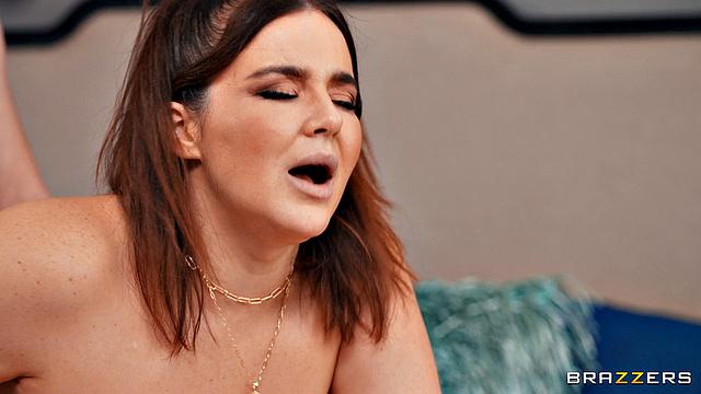 Stop Looking At My Mom!