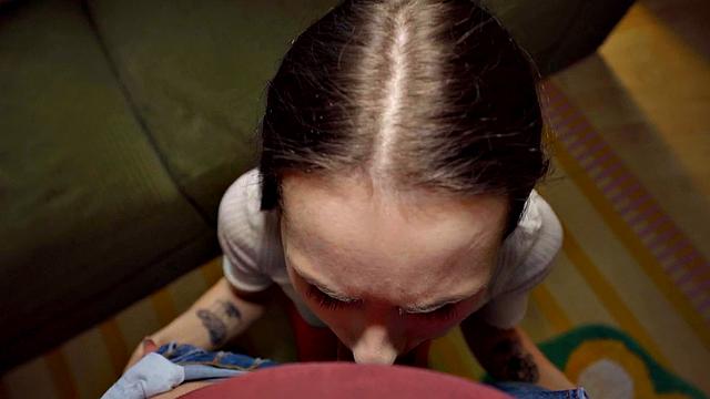 Picked up skinny chick fucked in need cash 4 Xmas