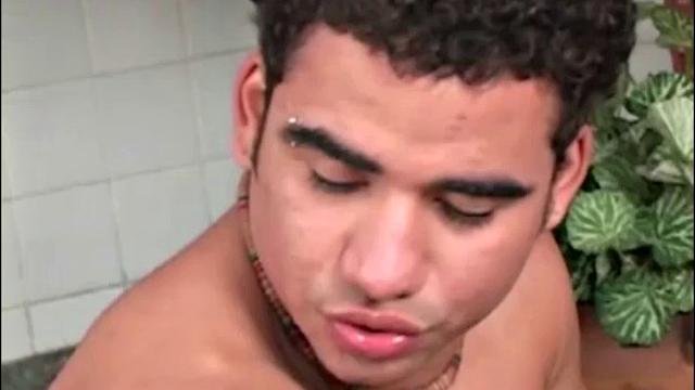 In just a towel, Flavo de Silva is making breakfast for his boyfriend, Darien Leon. Flavo pops a boner, his tower comes off, and Darien starts sucking. In turn, Flavo services Darien's cock. Then he fucks Flavo, as breakfast is getting cold.