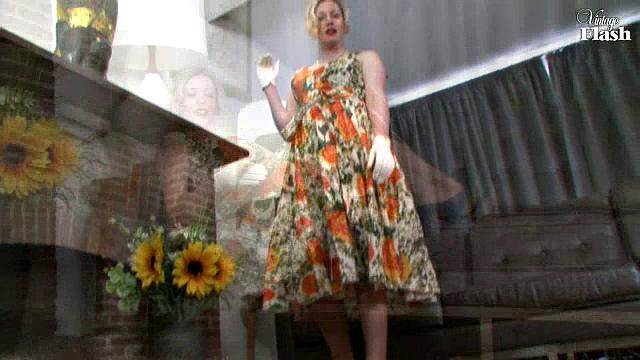 Holly Kiss - saucy fun...