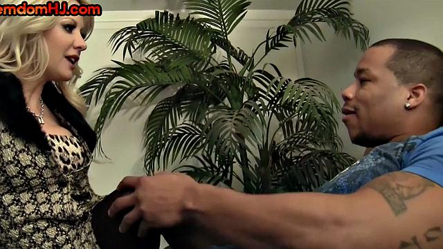 HJ smothering domina controls orgasm with her hands