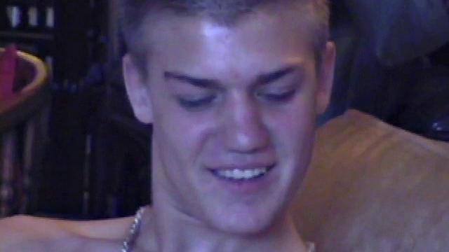 Amateur Lance Jerks His Meat
