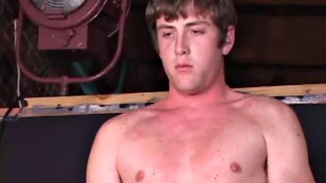 We look in on amateur Zack Perry, naked in the bedroom and stroking his big dick to a porn video. After a serious wank session, and edging himself several times, Zack akes quite a mess on his bedcover.