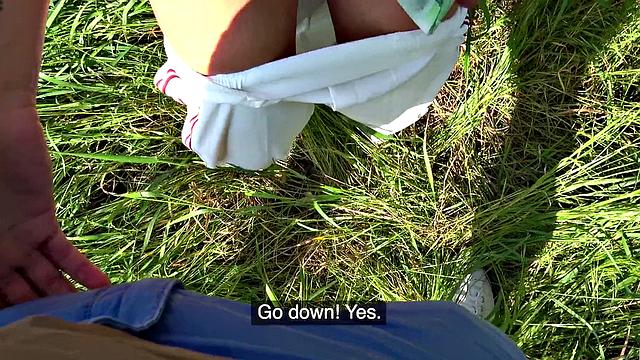 Sexy Spanish fuck in field for cash