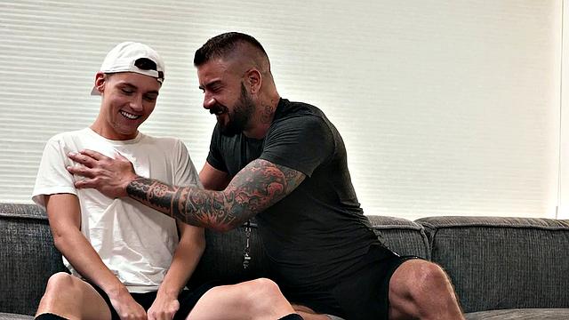 DILF coach gets his assfucked by 21yo