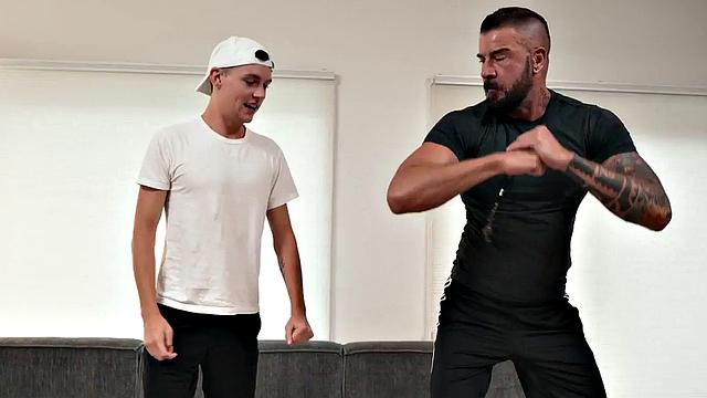 DILF coach gets his assfucked by 21yo