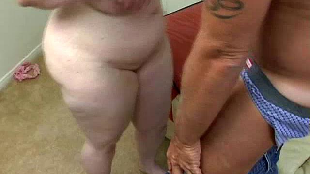 Cute BBW Showing Her Hot Ass