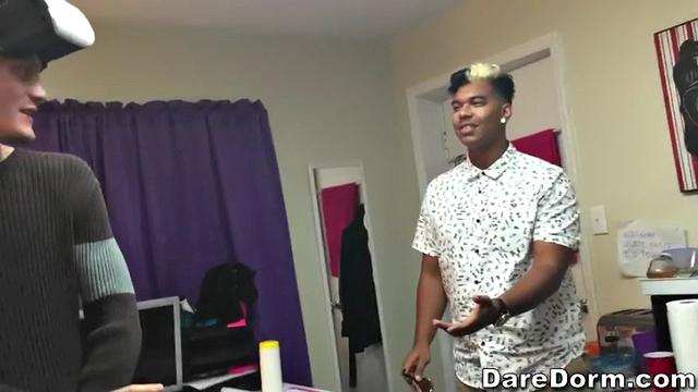 Kinky lesbians use sex toys & kissing to get their bald pussies off