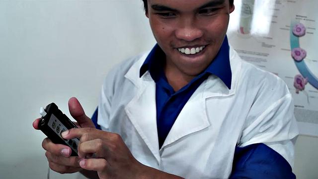 Doctor Tickles was delighted to have hot and handsome Asian twink Argie come in for a visit. Argie has very ticklish feet, and that is a big turn on for Doctor Tickles. There's nothing more horny than a cute young patient with ticklish male feet.