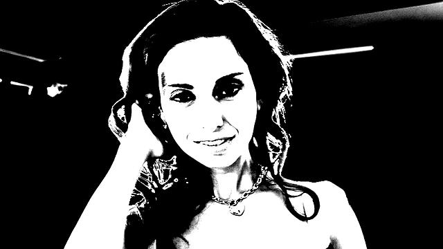 1000Facials - Smokin Hot Brunette Uses All Her Cock Sucking Skills