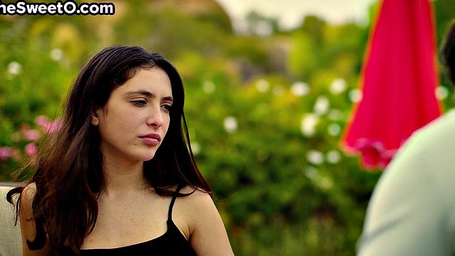 Curvy babe sucks cock and gets pussypoundes by her BF