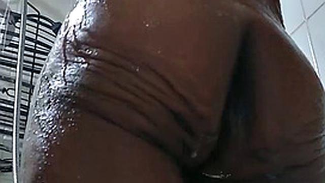 Sexy Texas girl with hairy pussy gets a hot shower & deposit of cum