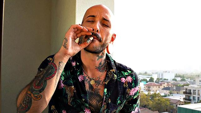 Trans lady gets sucked by man before licks his pussy