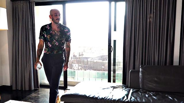 Trans lady gets sucked by man before licks his pussy