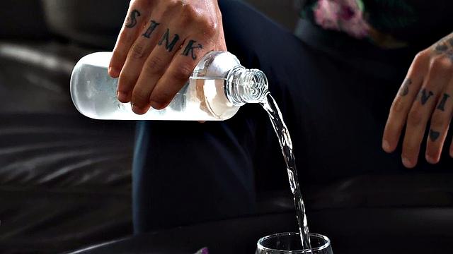 Trans lady gets sucked by man before licks his pussy