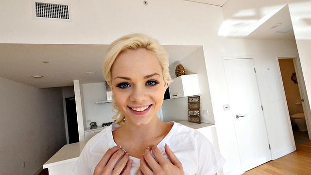 Эльса Джин - минет с королевским лоском и капелькой юмора