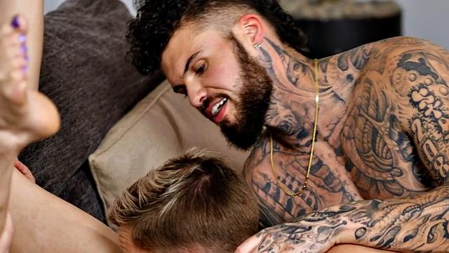 Bisexual threesome pussylicked 21yo babe gets cunt pounded