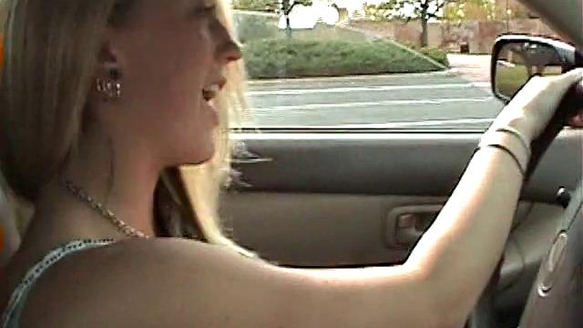 Hot And Horny Couple Have Sex In The Car