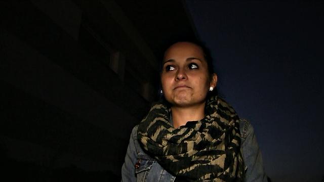 Amateur babe with no tickets takes stranger's load on her bald pussy in POV outdoor action