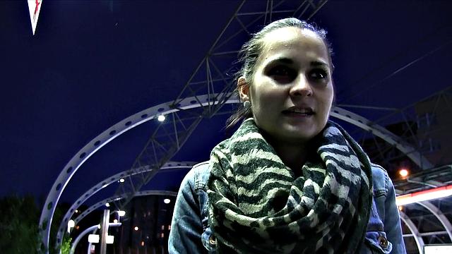 Amateur babe with no tickets takes stranger's load on her bald pussy in POV outdoor action