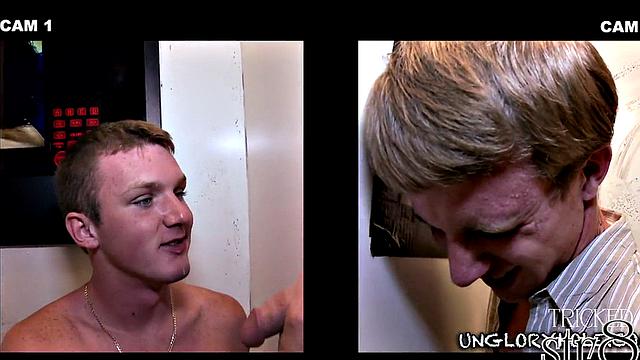 Amateur guy gets gay deepthroating